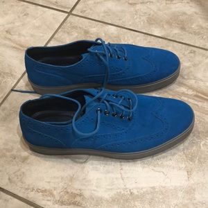 Like new size 11 men’s Cole Haan Bergen Wingtip Topaz Suade sneakers